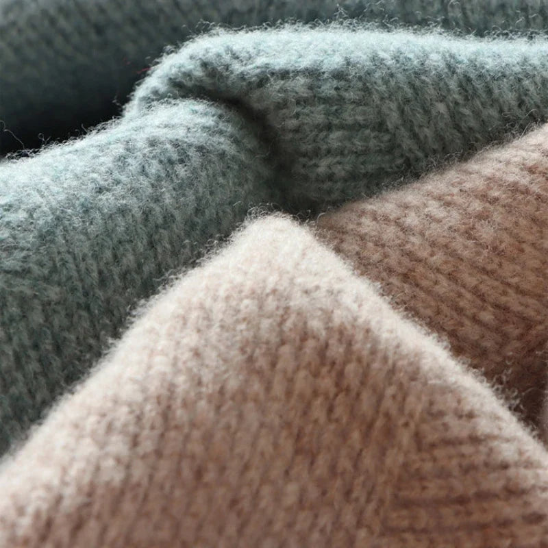 Sweater til mænd – Rund hals, lange ærmer med ribbede manchetter – Blød og elegant